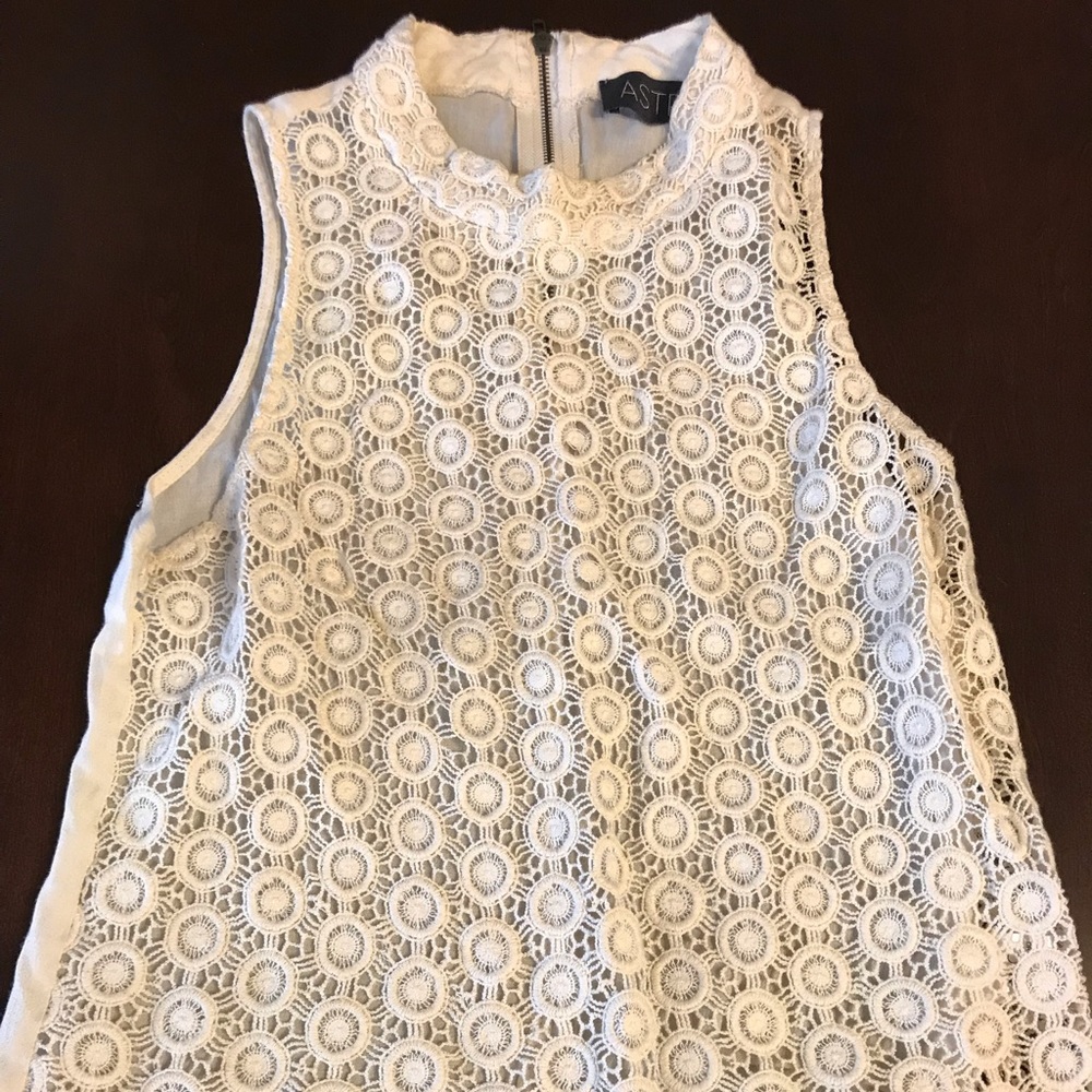 Astr eyelet tank